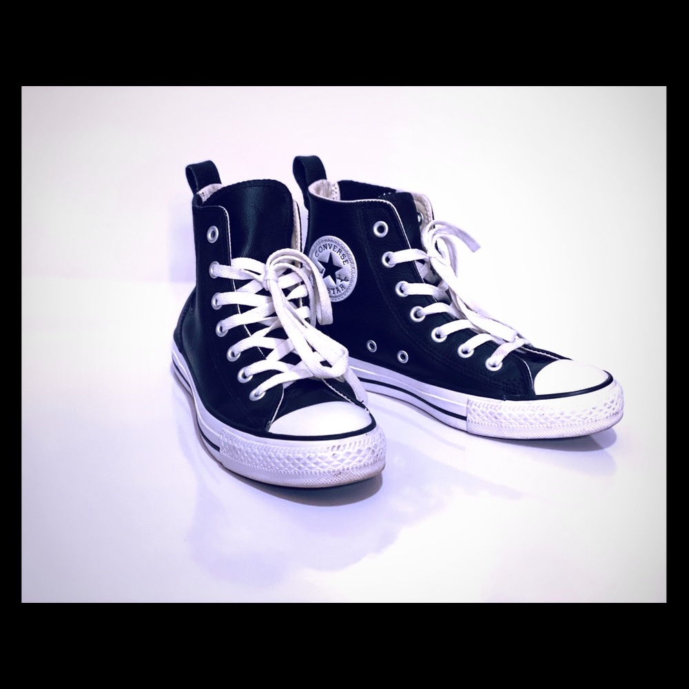 High top Leather converse limited edition
